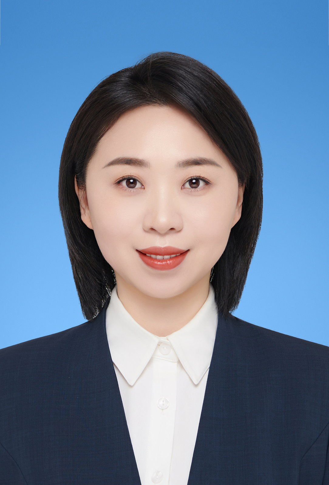 徐翎 团市委副书记