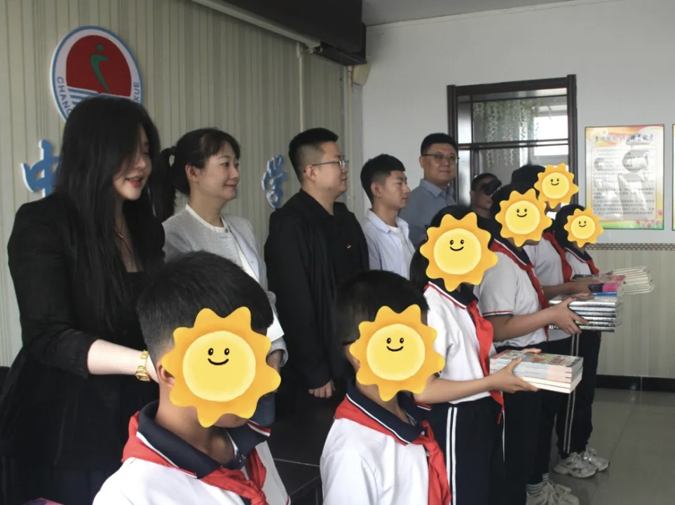 “书香致远 航空筑梦”丨团市委、市青联开展2025年“希望小屋”公益行活动