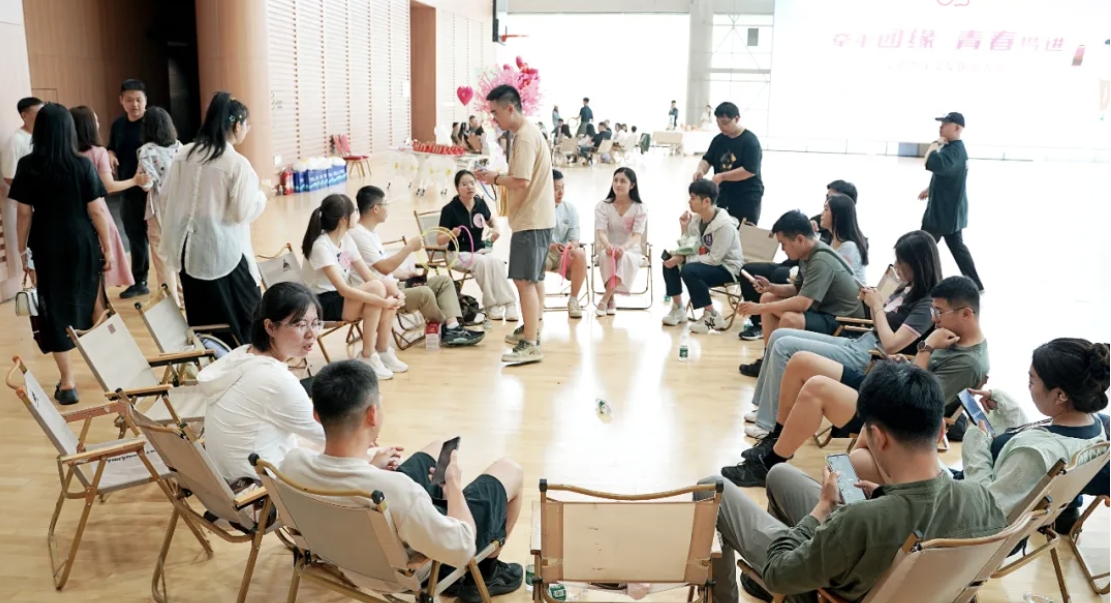 团团小红娘“右手敬礼 左手牵你”军地青年交友联谊活动圆满落幕